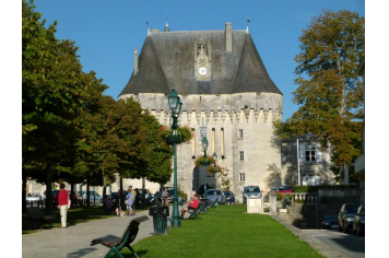 Esplanade du Chateau de Jonzac 